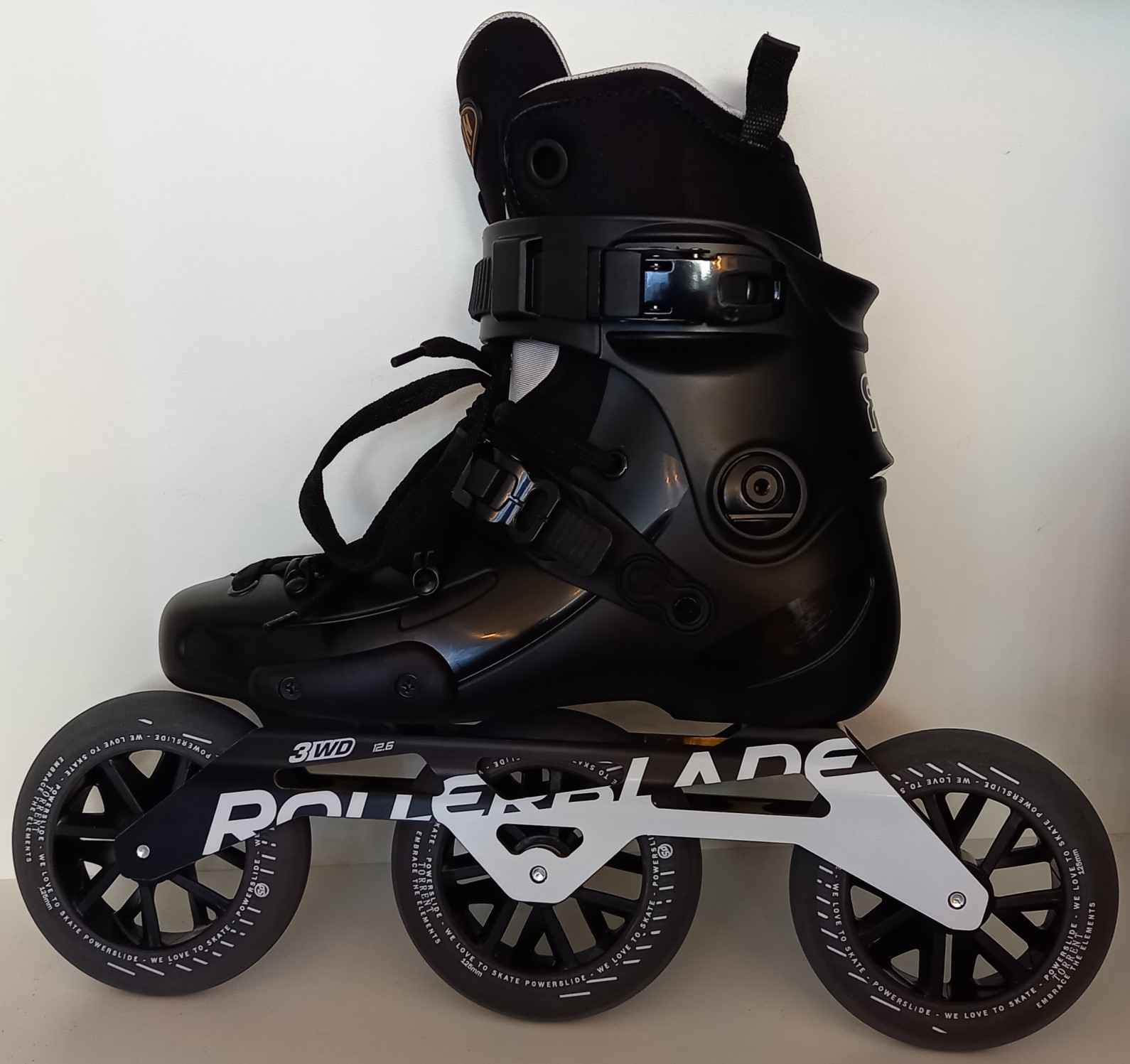 Skating on sale boot price